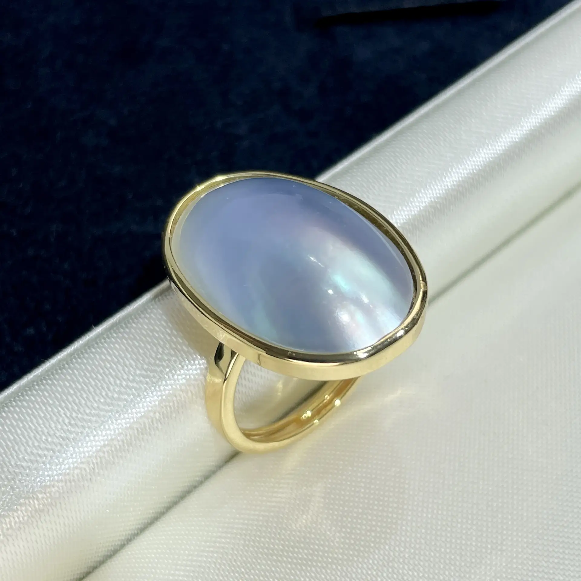 Natural Pearl Ring Blue White European American Luxury Hand Jewelry for Women — feature 2