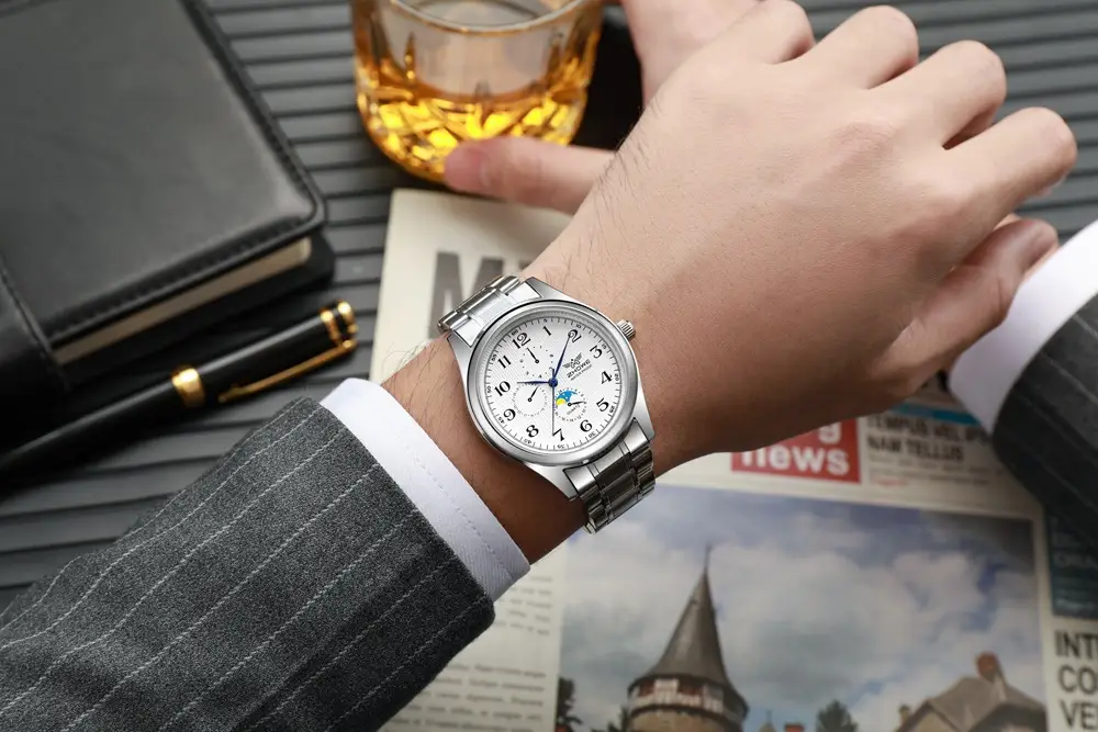 Digital All-match New Decorative Three-eye Six-pin Couple Quartz Watch — feature 4