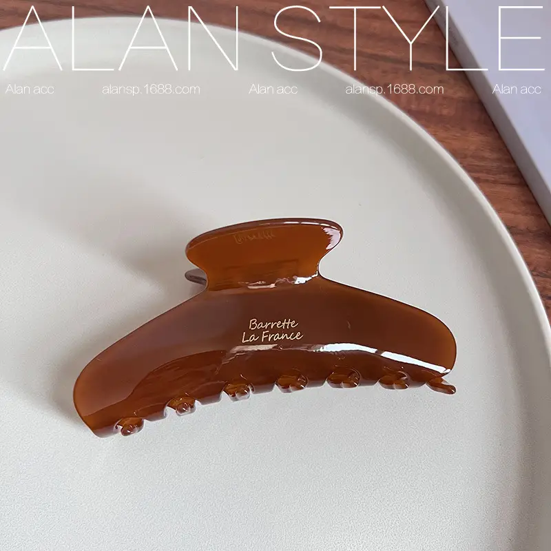 Alan Style Hair Clip with 6 Pads for Easy Application — feature 4
