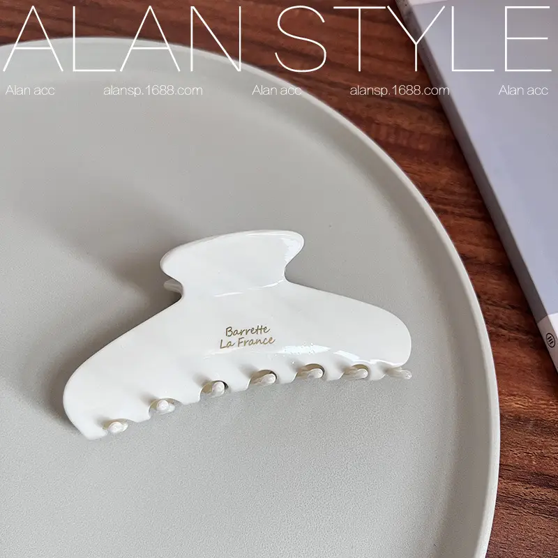 Alan Style Hair Clip with 6 Pads for Easy Application — feature 5