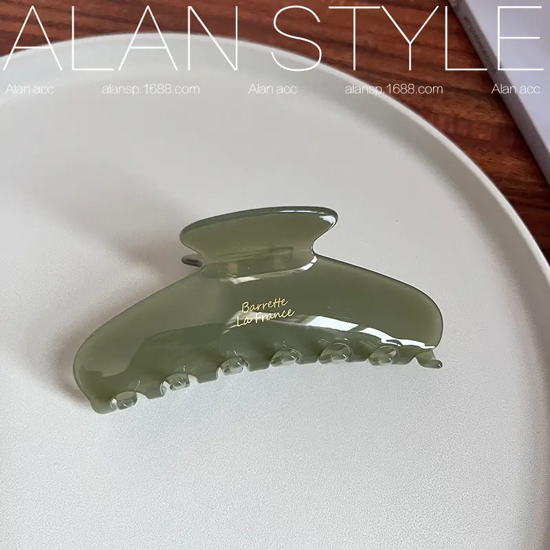Alan Style Hair Clip with 6 Pads for Easy Application — feature 7