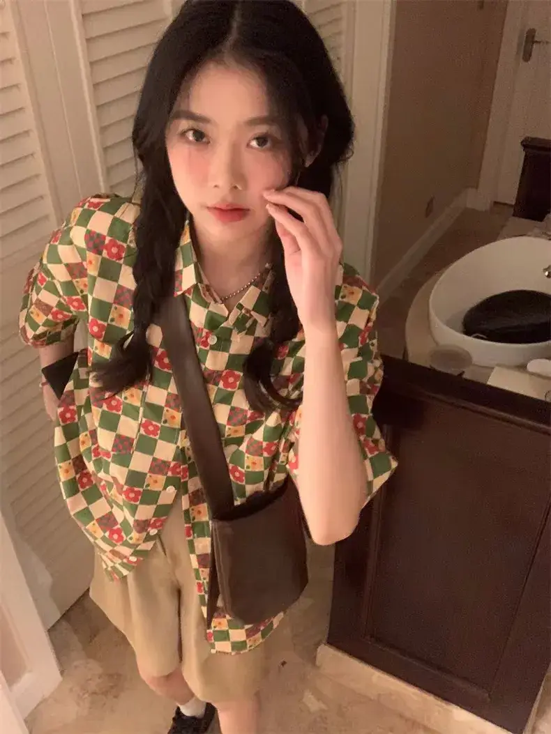 Women's Retro Hong Kong Style Printed Shirt Short Sleeve Pastoral — feature 11