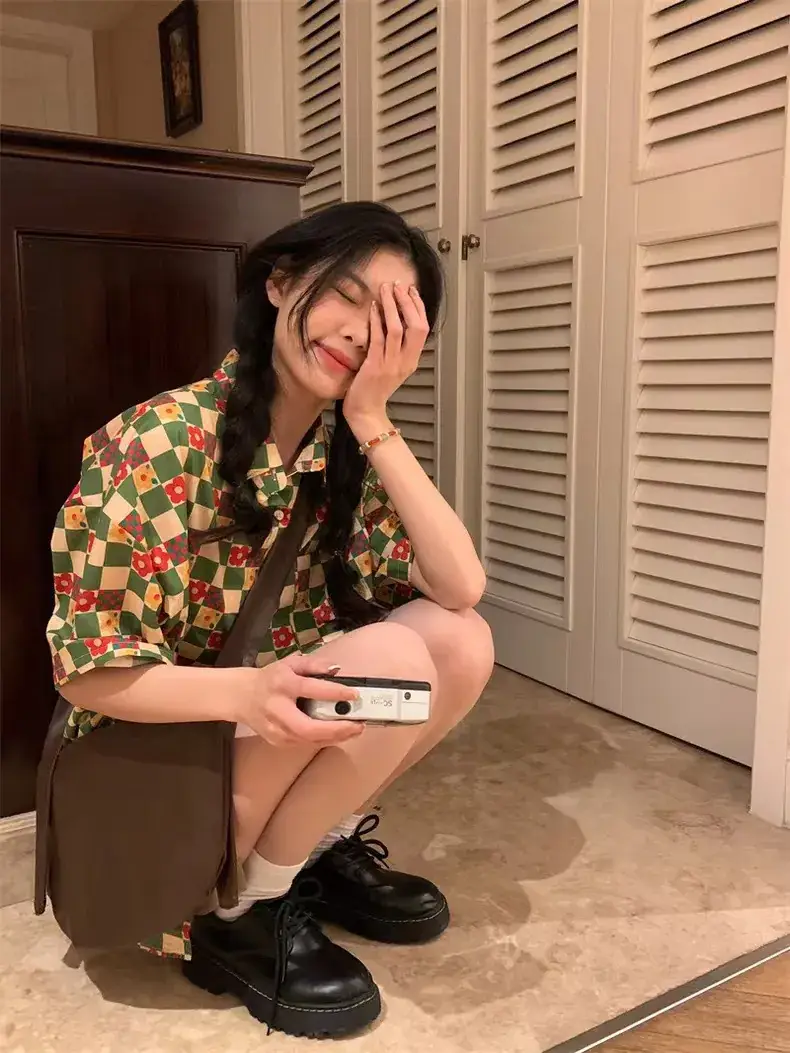 Women's Retro Hong Kong Style Printed Shirt Short Sleeve Pastoral — feature 16