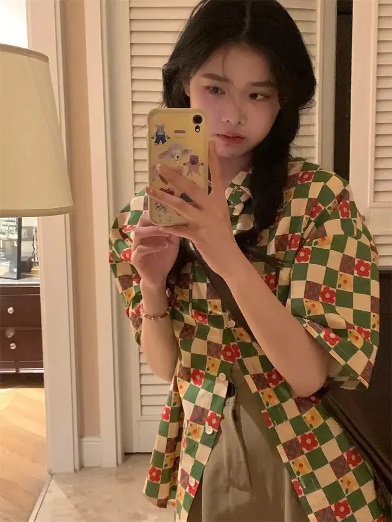 Women's Retro Hong Kong Style Printed Shirt Short Sleeve Pastoral — feature 3