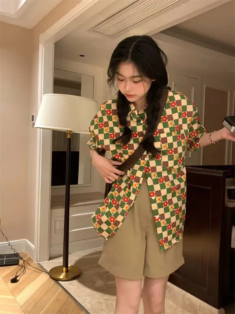 Women's Retro Hong Kong Style Printed Shirt Short Sleeve Pastoral — feature 8