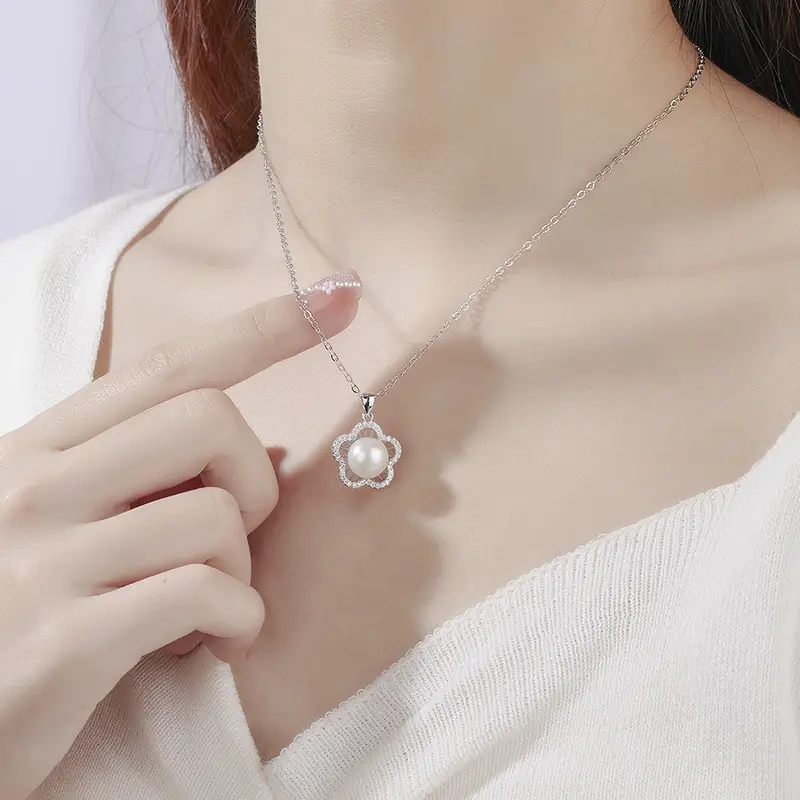 Women's Pearl Pendant Set with Zircon & Gold Chain - Image 3