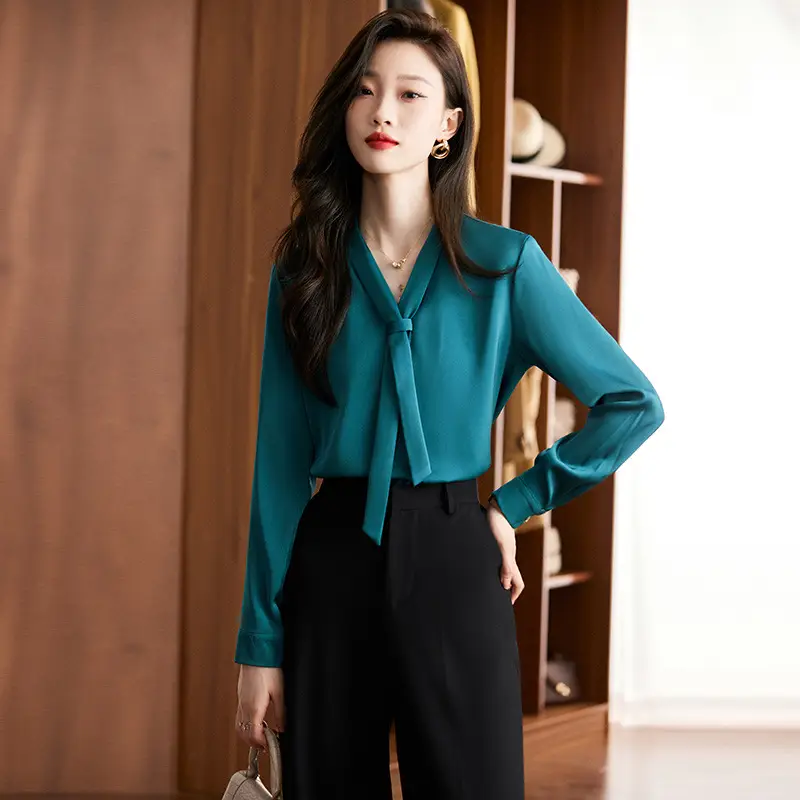 Women's Green Shirt + Black Pants Set V-Neck Business Wear - Image 6