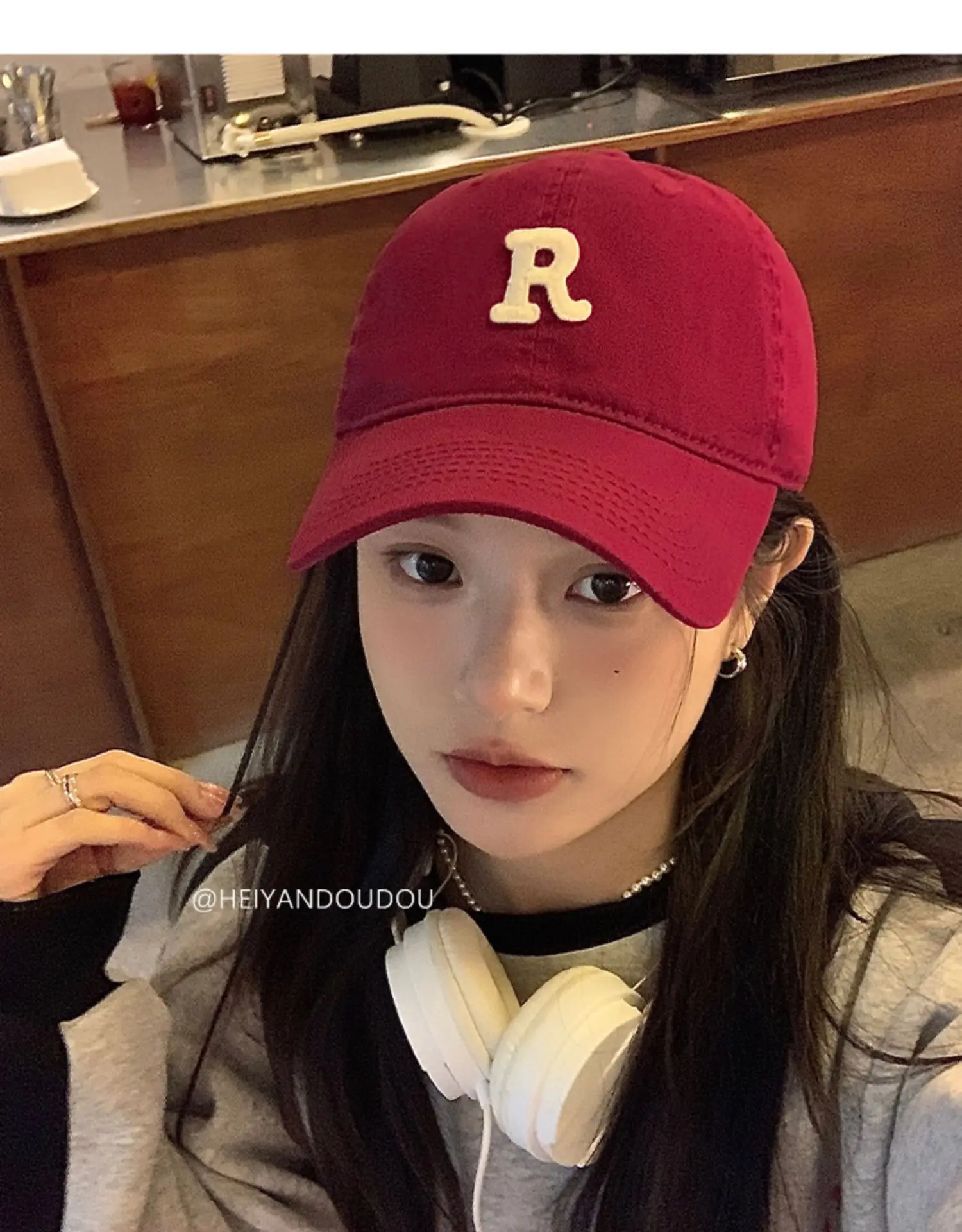 Green Women's Wide Brim Baseball Cap with R Logo — feature 8