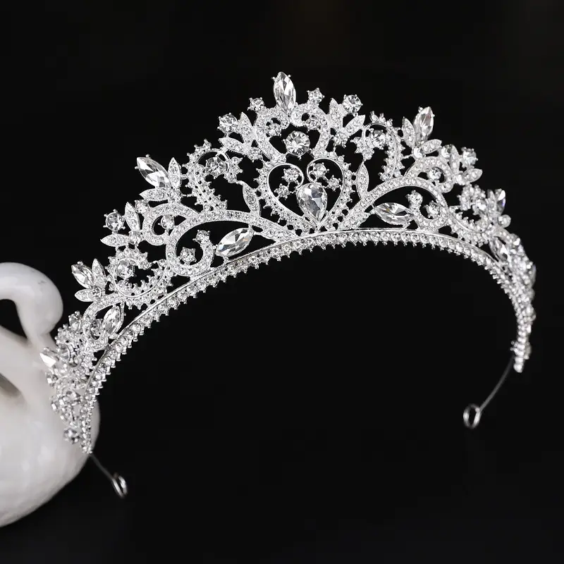 Luxury Bridal Crown with Rhinestones for Women - Image 3