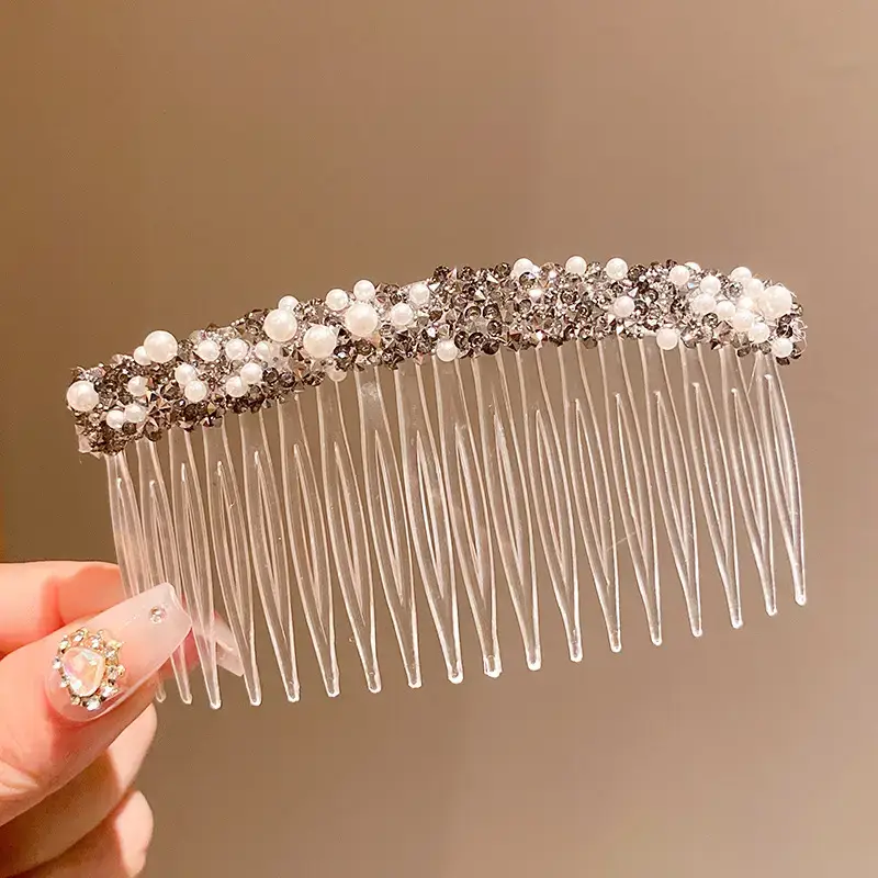 Transparent Hair Comb with Pearl & Diamond Design for Girls - Image 9