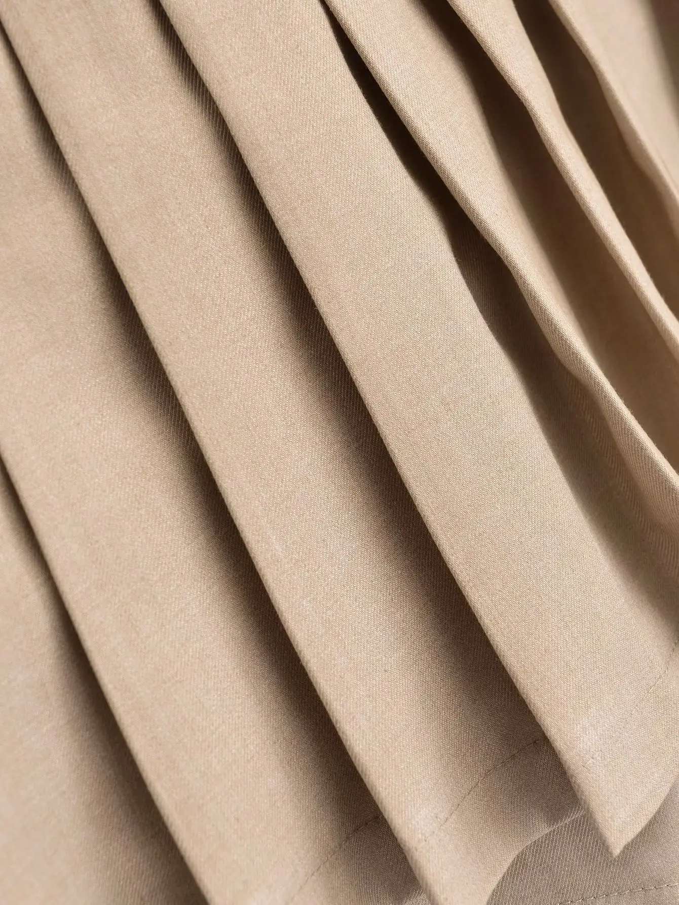 European American Style Summer Pleated Skirt Suit — feature 18