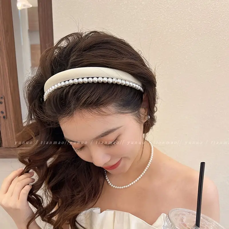 Pearl High Skull Headband for Women Black