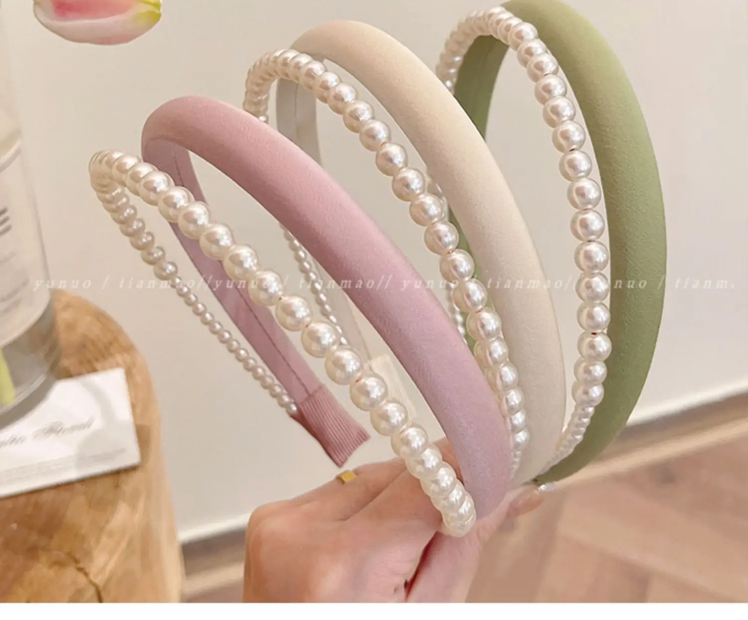 Pearl High Skull Headband for Women Black — feature 7