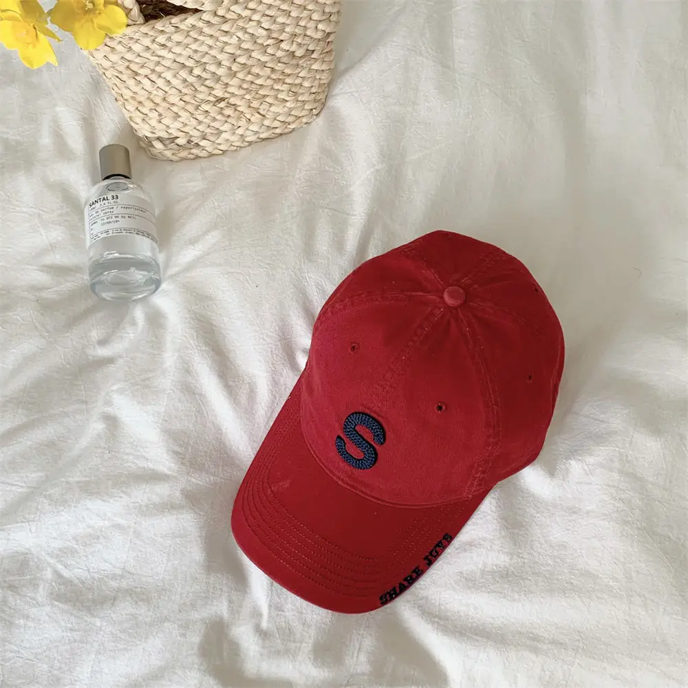 Red S-Letter Baseball Cap Women Men Sunshade Cap - Image 4