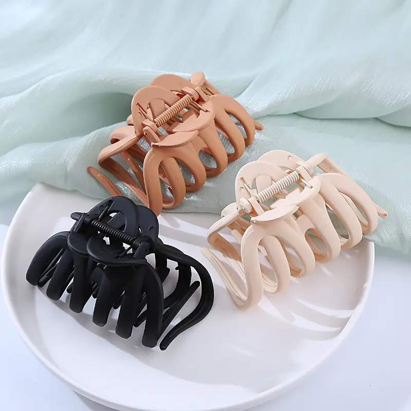 Brown Mesh Shark Hair Clip for Women - Image 7