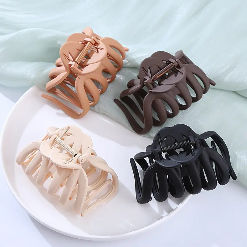 Brown Mesh Shark Hair Clip for Women — feature 2