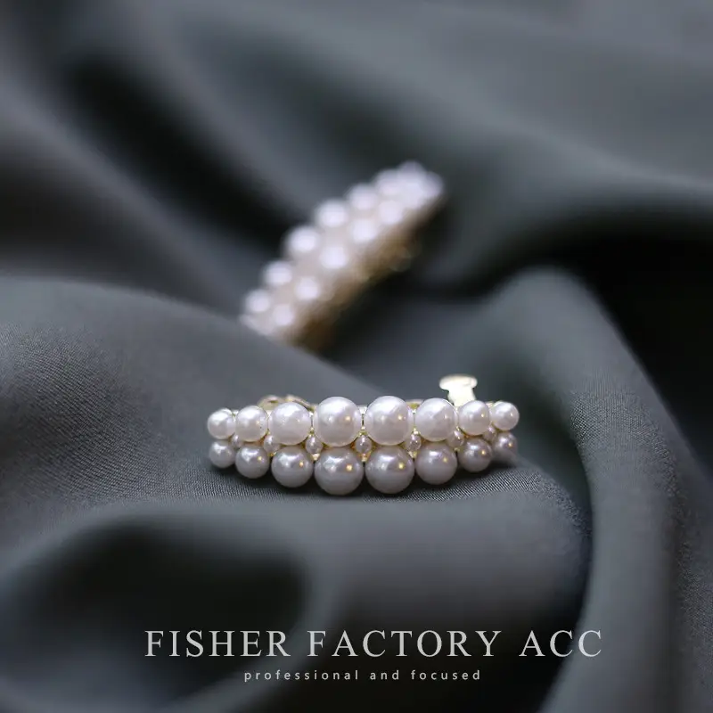 Women's Pearl Hair Clip for Spring with Side Bangs