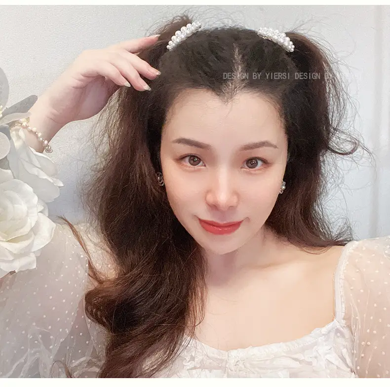 Women's Pearl Hair Clip for Spring with Side Bangs — feature 10