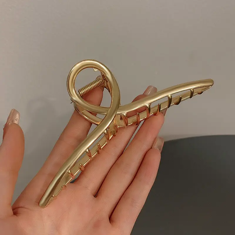 Large Shark Clip for Women's Hair Grip - Image 2