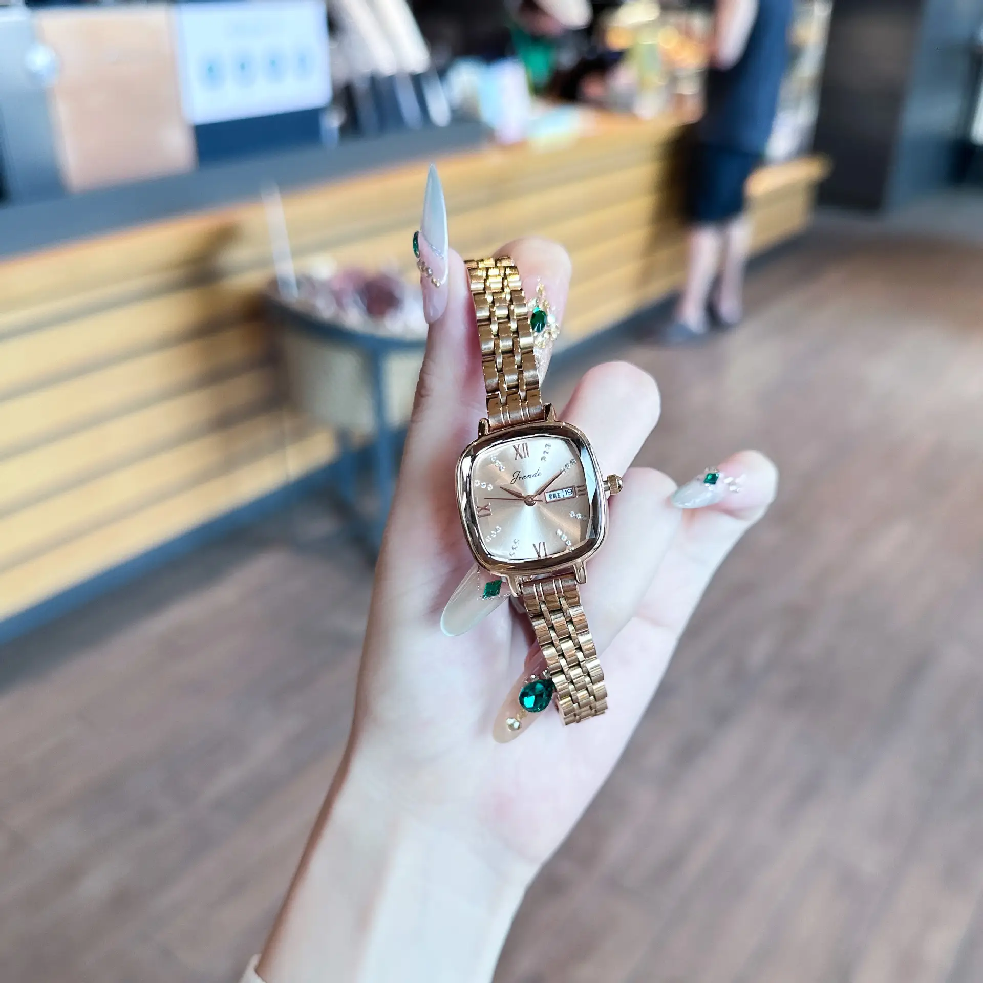 Rose Gold Women's Quartz Watch with Steel Band - Image 5