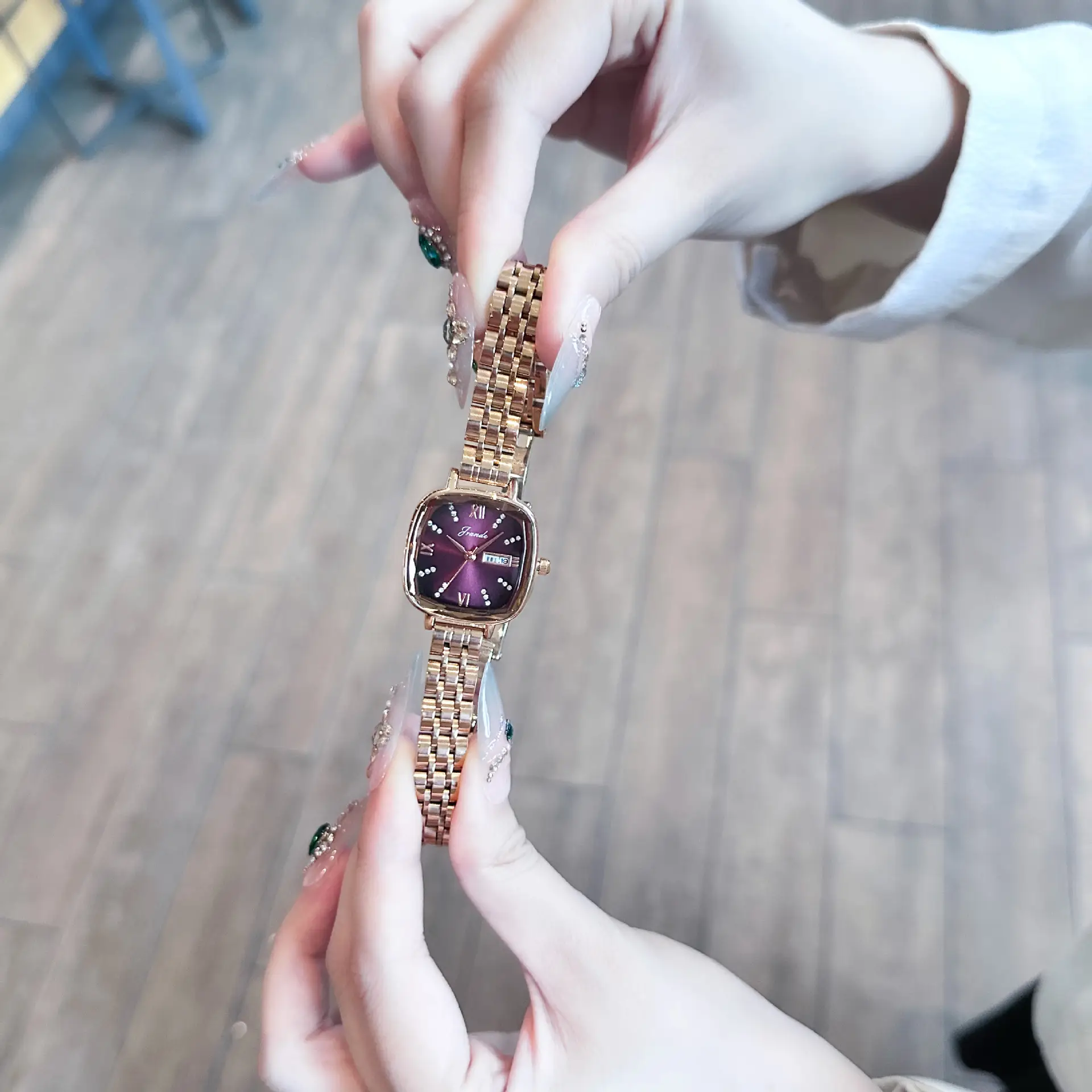 Rose Gold Women's Quartz Watch with Steel Band - Image 6
