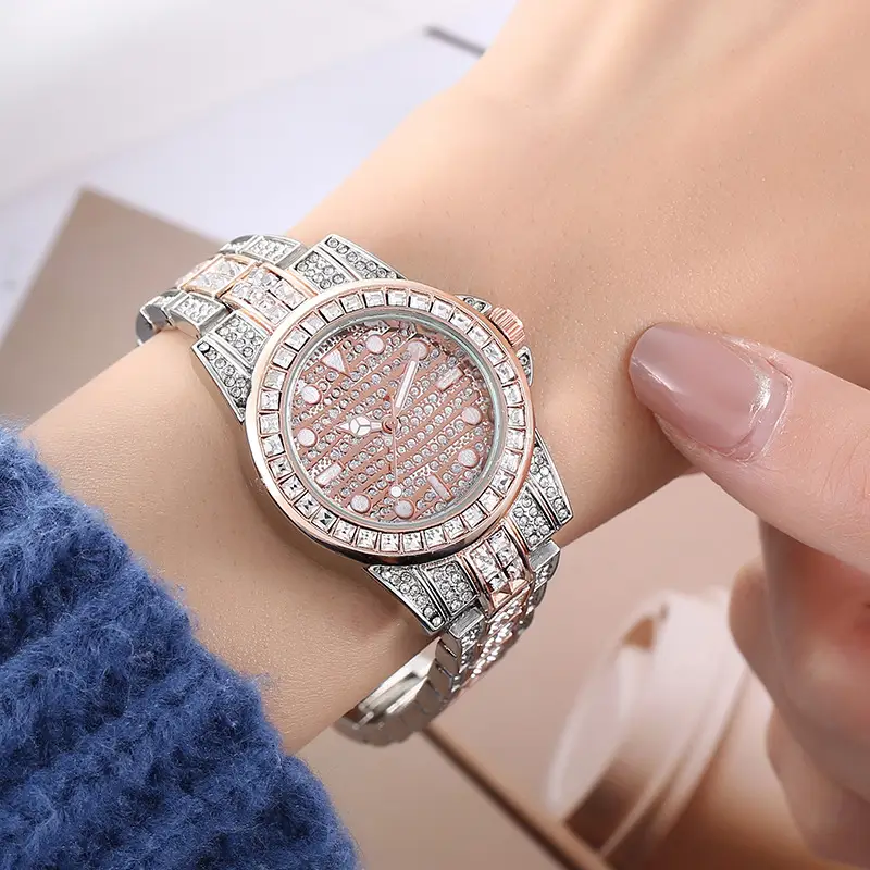 Diamond-Embedded Women's Quartz Watch Silver — feature 1
