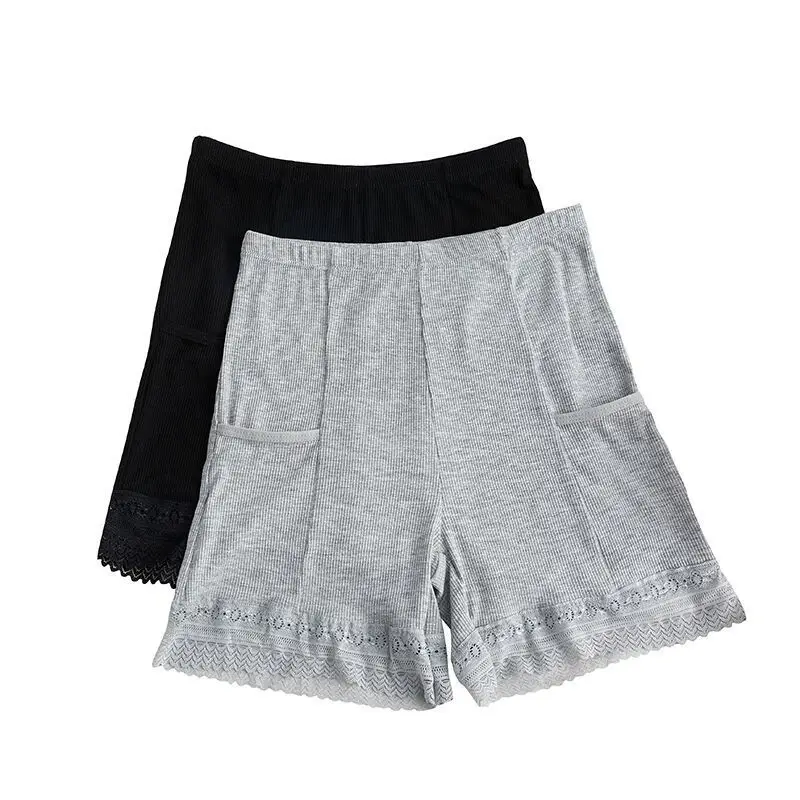 Women's Black Lace Three-Quarter Safety Pants