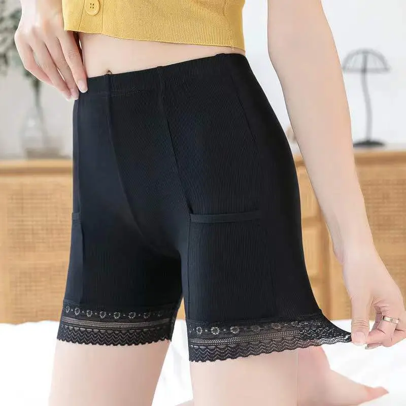Women's Black Lace Three-Quarter Safety Pants — feature 20