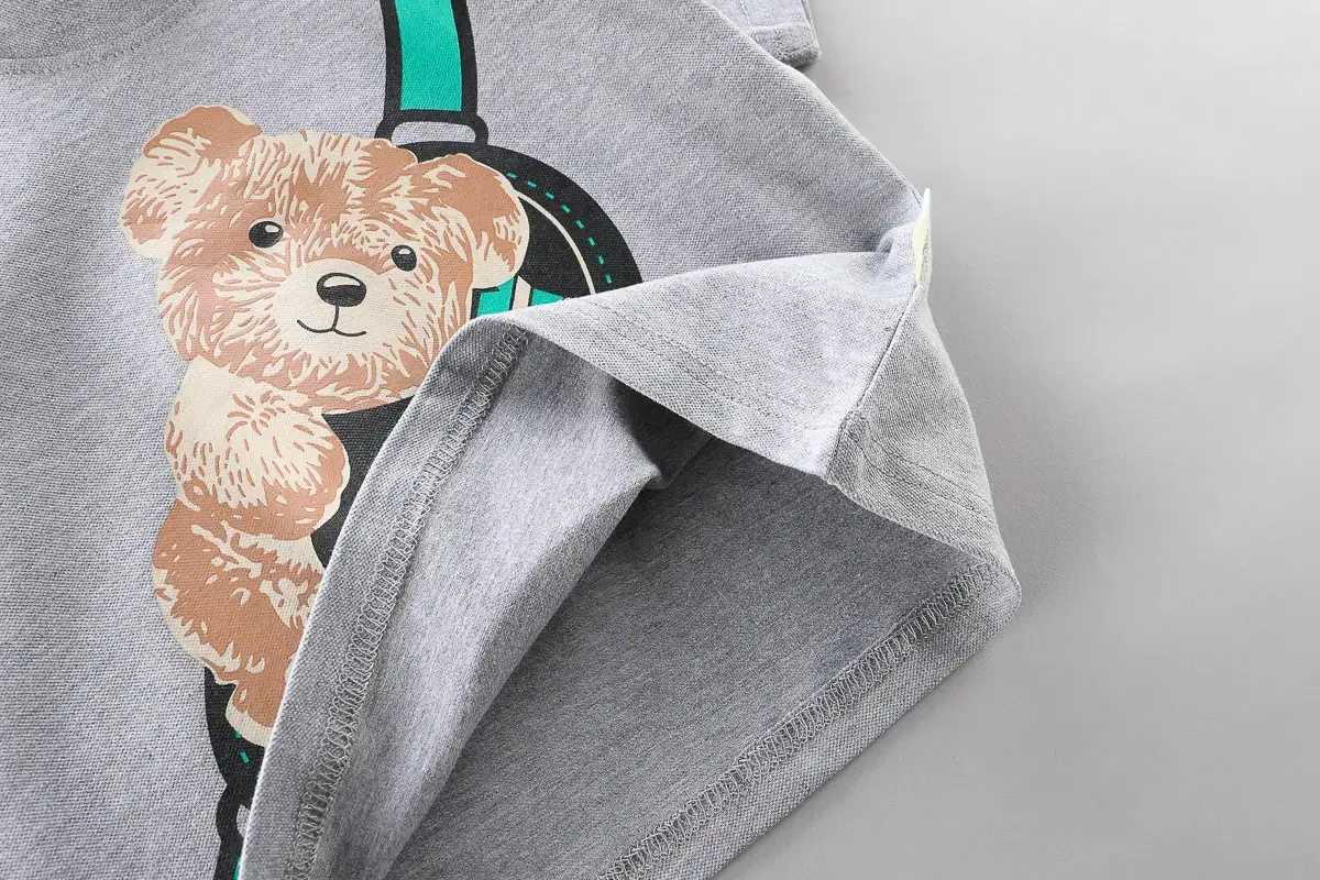 Wu Xiaoqi Kids Red Bear Print Shorts Set 2024 — feature 12