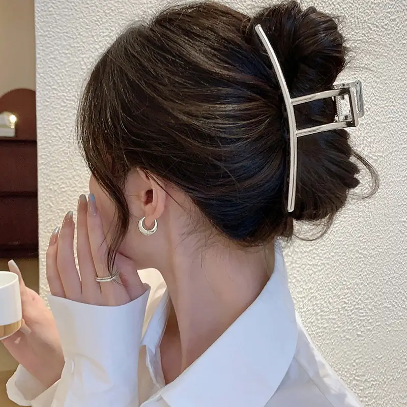 Gold T-Shape Hair Clip for Women — feature 10