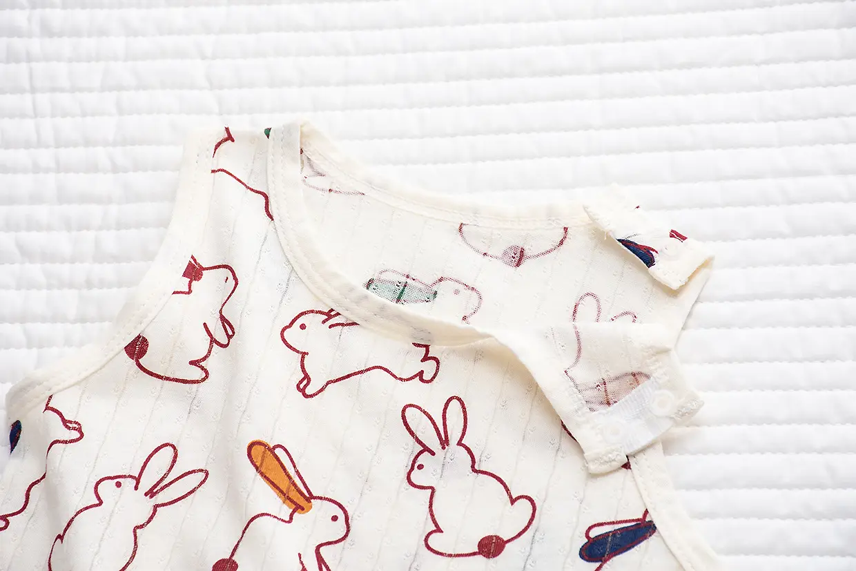 Baby Cotton Vest with Bear Embroidery & Bone Closure — feature 10