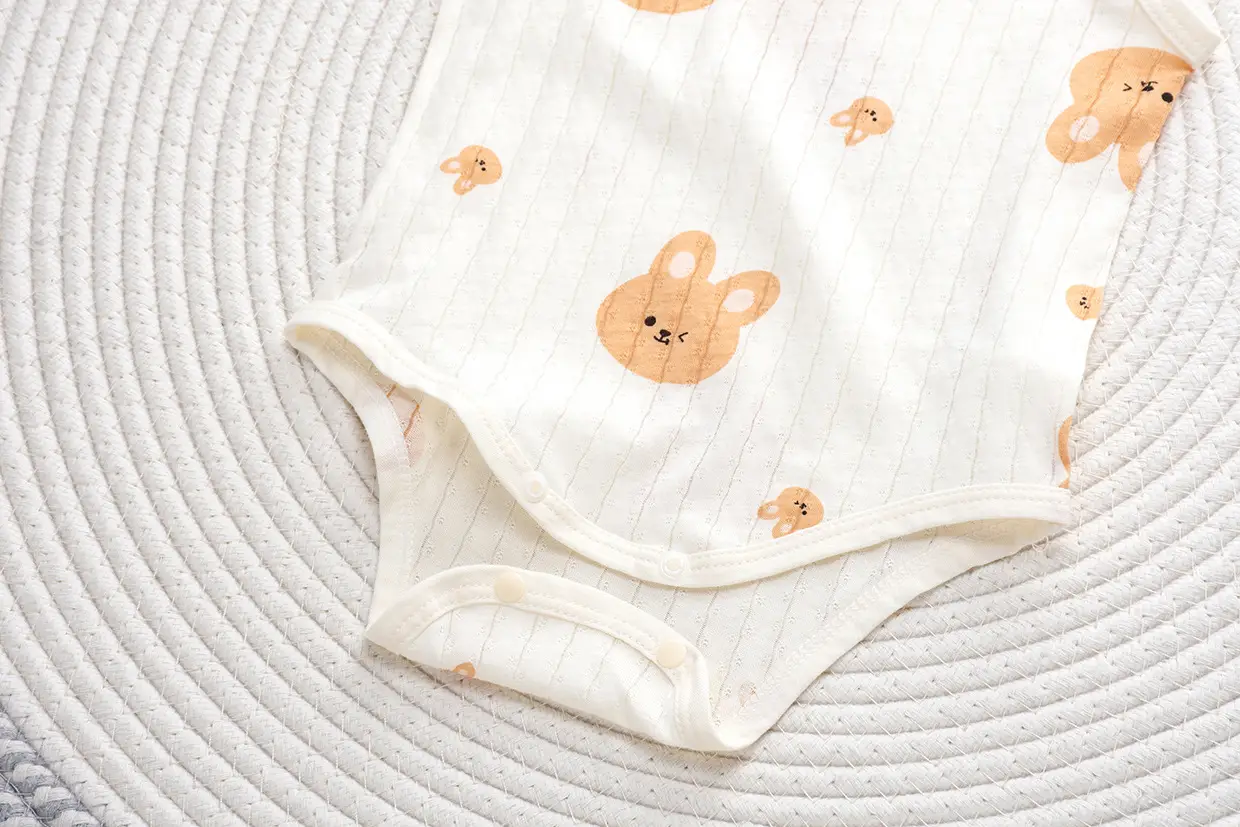 Baby Cotton Vest with Bear Embroidery & Bone Closure — feature 24