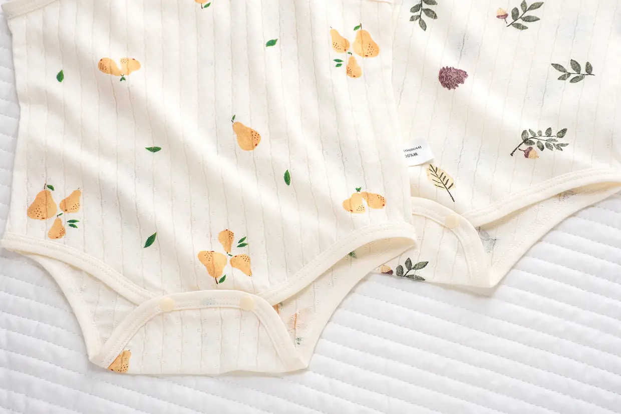 Baby Cotton Vest with Bear Embroidery & Bone Closure — feature 29