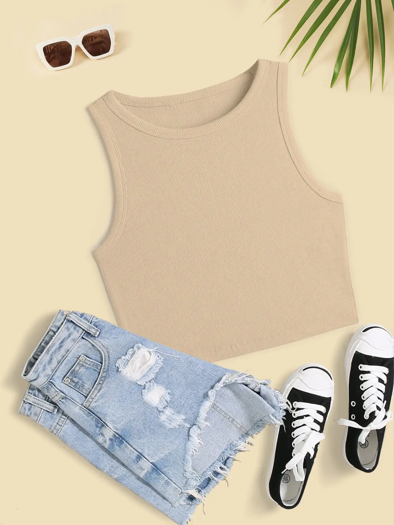 Black Sleeveless Vests for Women Slim Fit - Image 3
