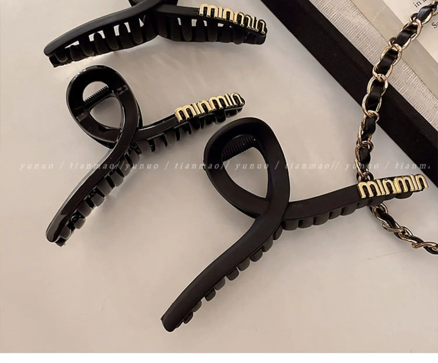 South Korea Letter Black Hairpin Women's Large Size — feature 7