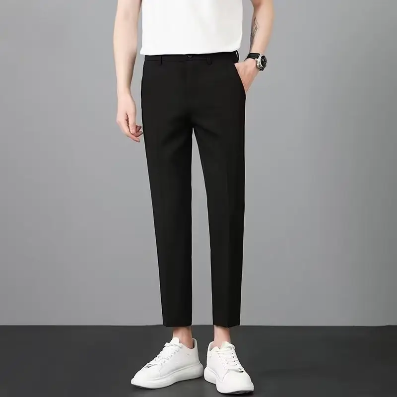 Black M01 ankle-length pants