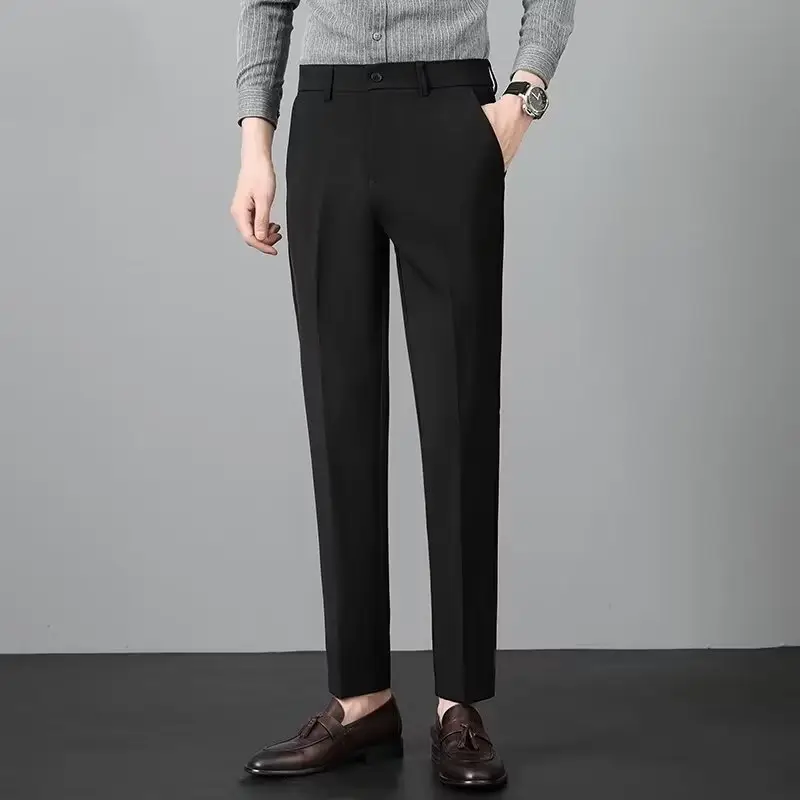 Black M01 trousers