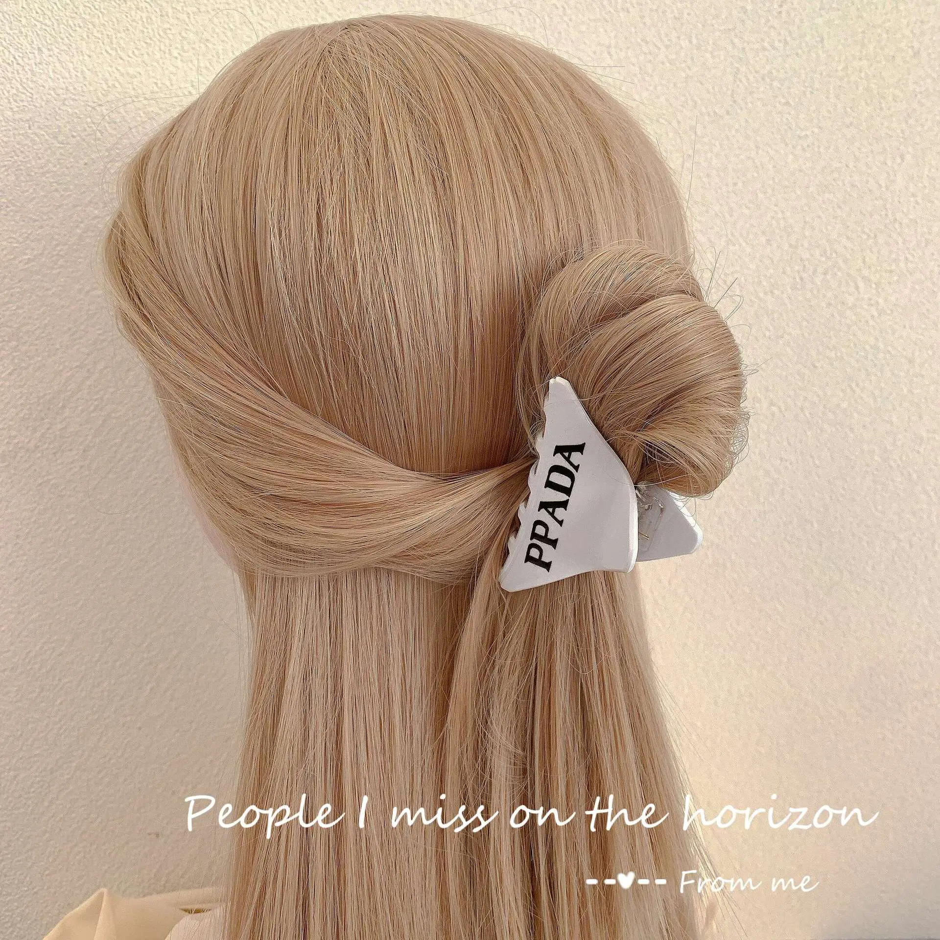 Women Letter Triangle Hair Clip Blue Medium Ponytail - Image 8