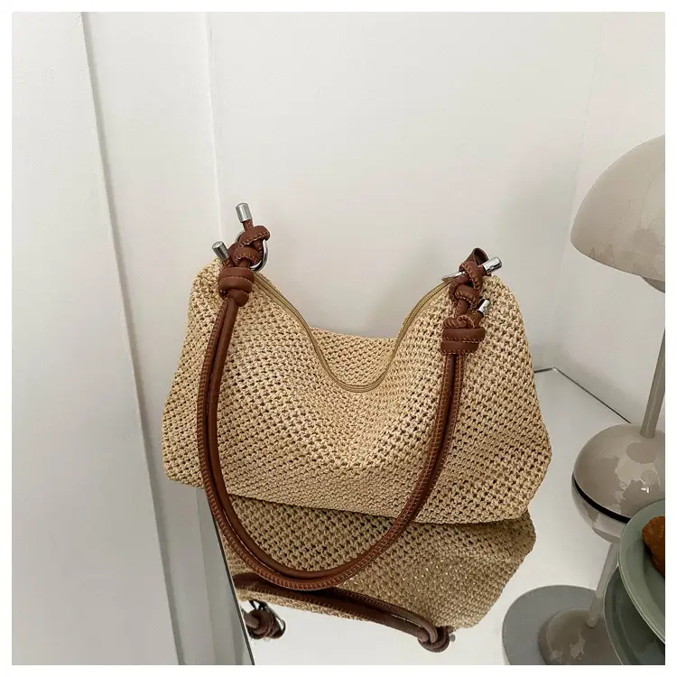 Women's Straw Woven Shoulder Bag Summer 2023 — feature 16