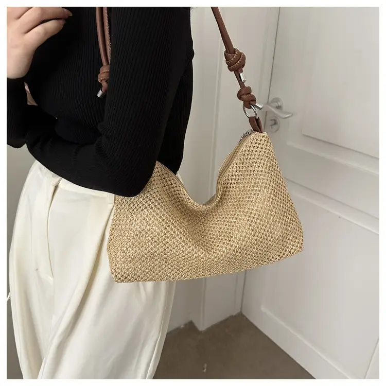 Women's Straw Woven Shoulder Bag Summer 2023 — feature 9