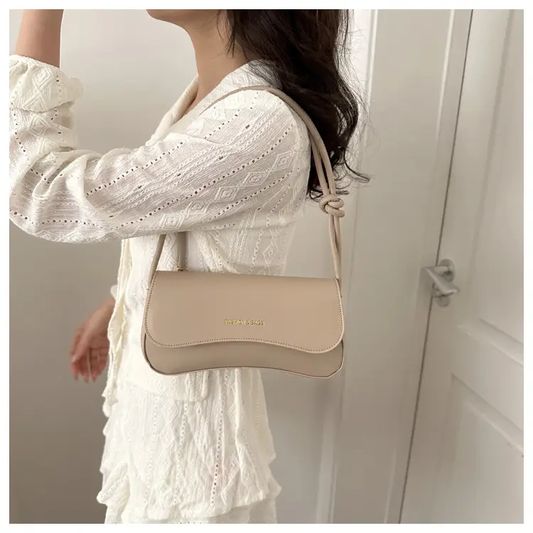 Green Women's Crossbody Bag 2023 Spring — feature 16