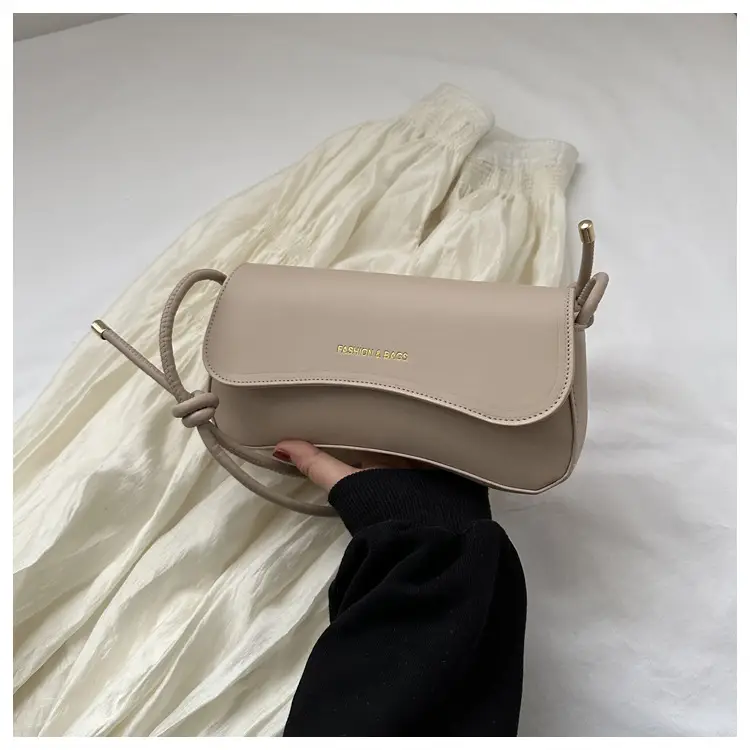 Green Women's Crossbody Bag 2023 Spring — feature 23