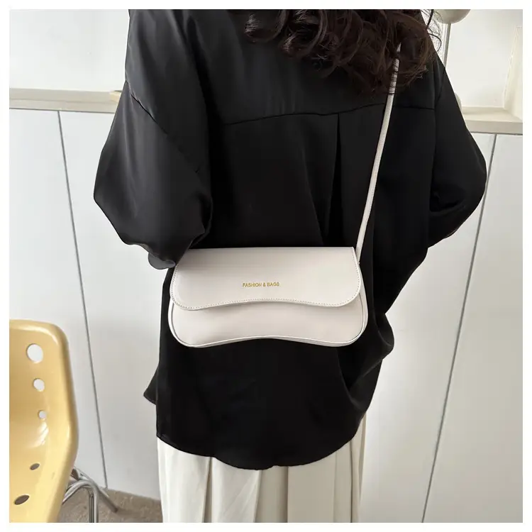 Green Women's Crossbody Bag 2023 Spring — feature 9