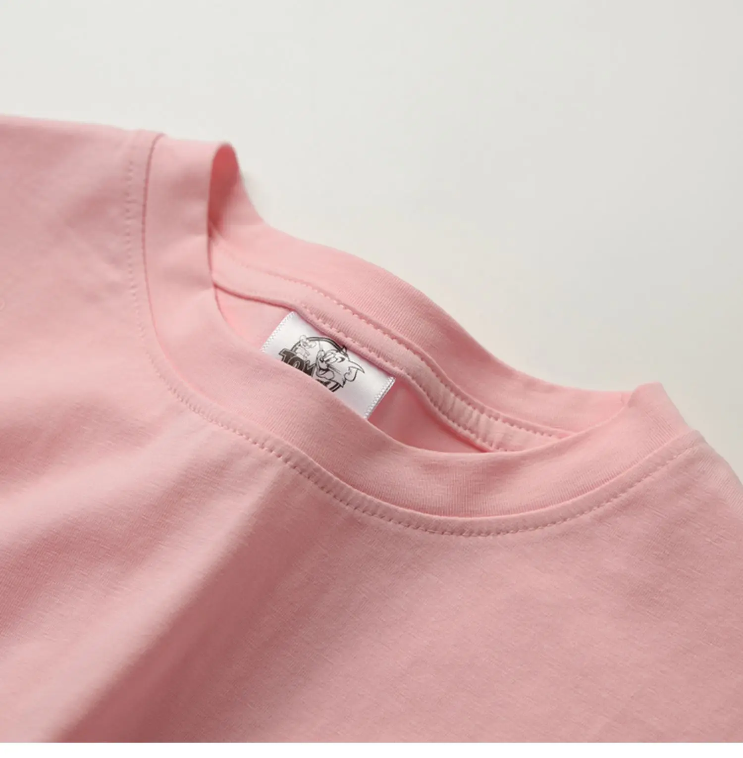 Tom and Jerry Cotton Cartoon T-Shirt Pink Large — feature 10