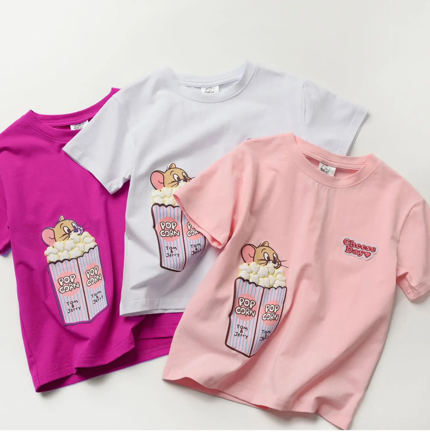 Tom and Jerry Cotton Cartoon T-Shirt Pink Large — feature 4