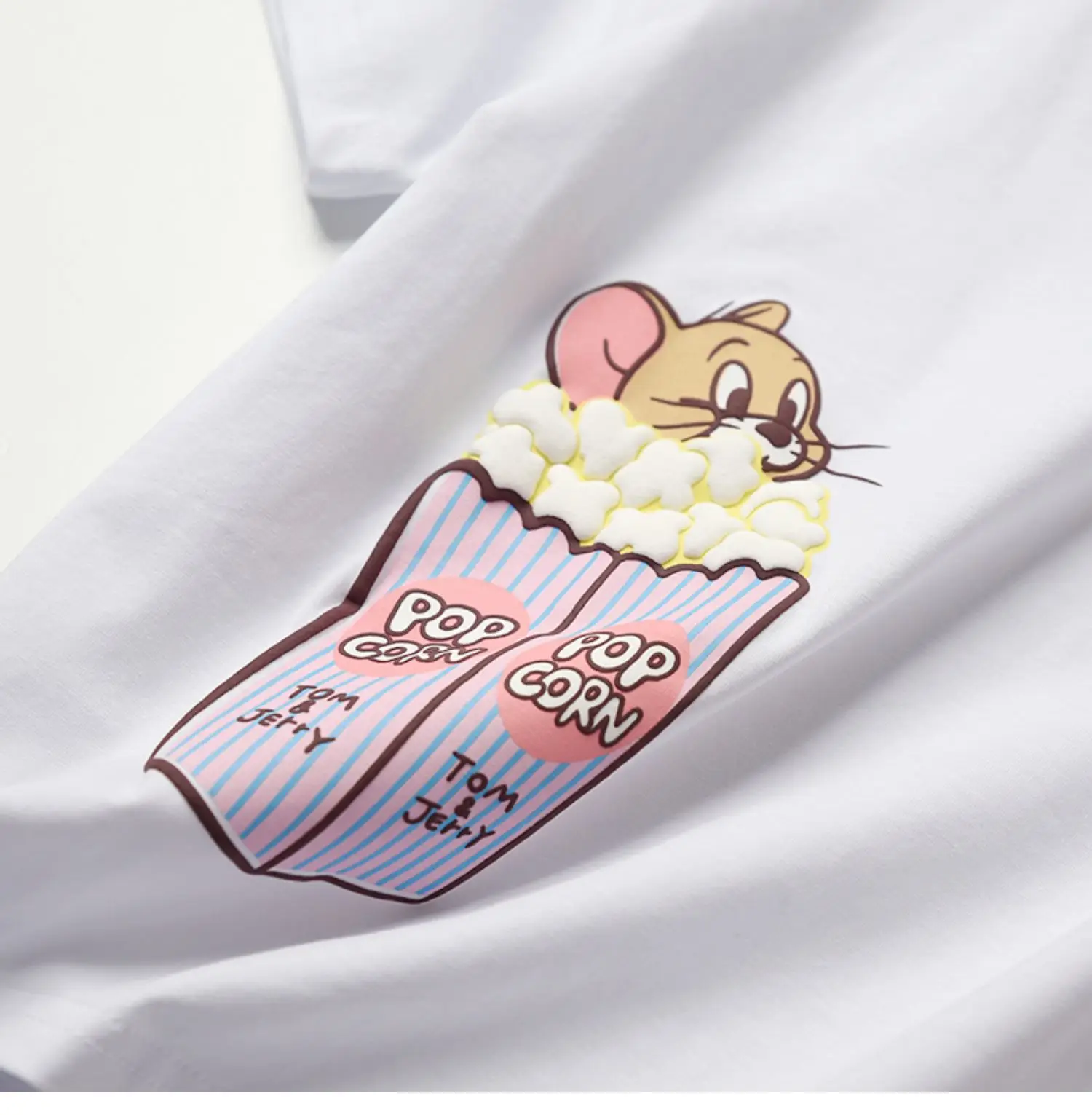 Tom and Jerry Cotton Cartoon T-Shirt Pink Large — feature 7