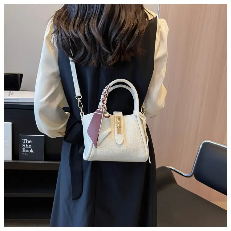 Blue Leather Shoulder Messenger Bag for Women 2023 — feature 22