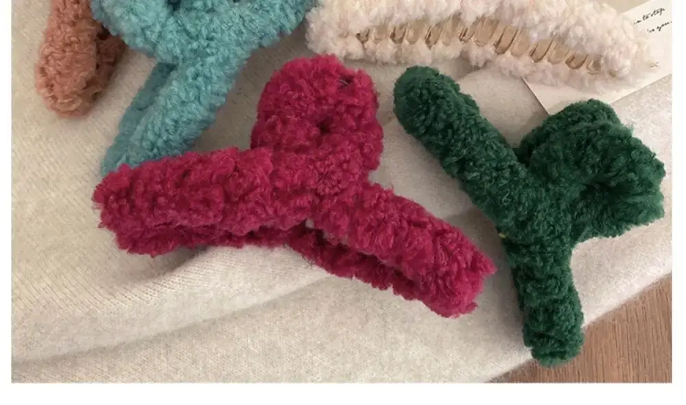 Plush Hair Clip for Women Large Shark Clip Autumn Winter — feature 10
