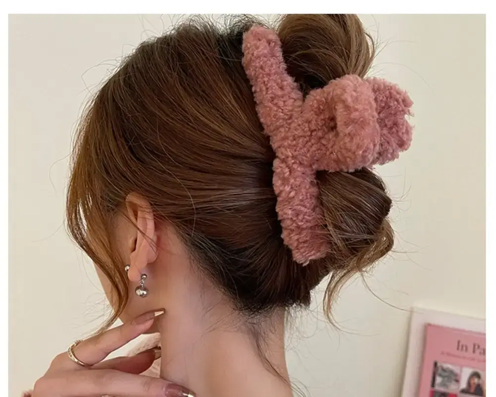 Plush Hair Clip for Women Large Shark Clip Autumn Winter — feature 11
