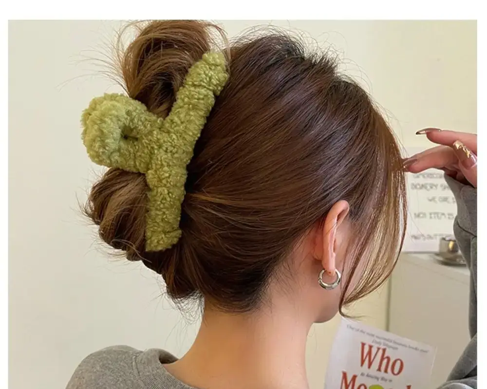 Plush Hair Clip for Women Large Shark Clip Autumn Winter — feature 18